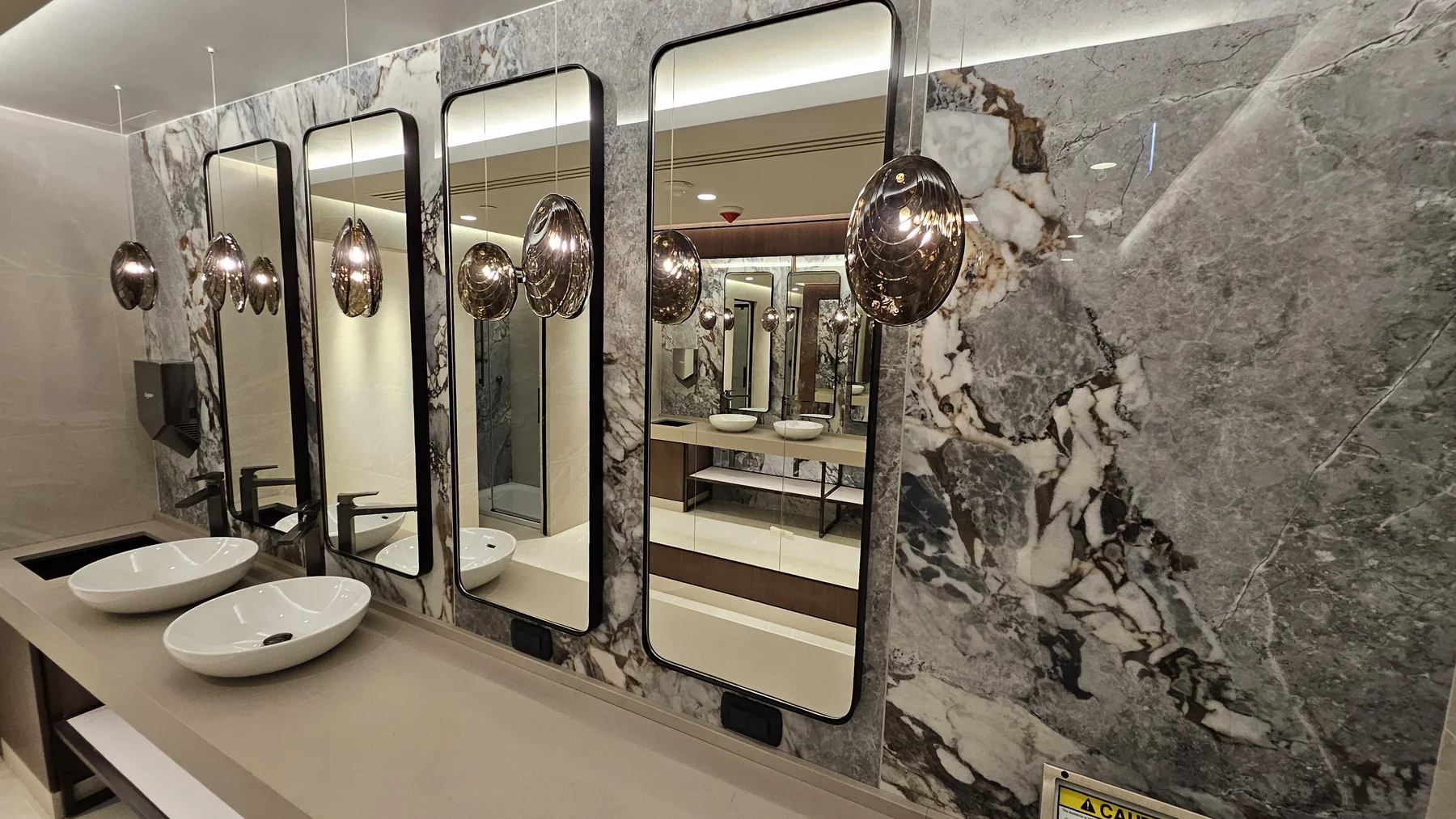 Placări ceramice — lucrare DomoBuild